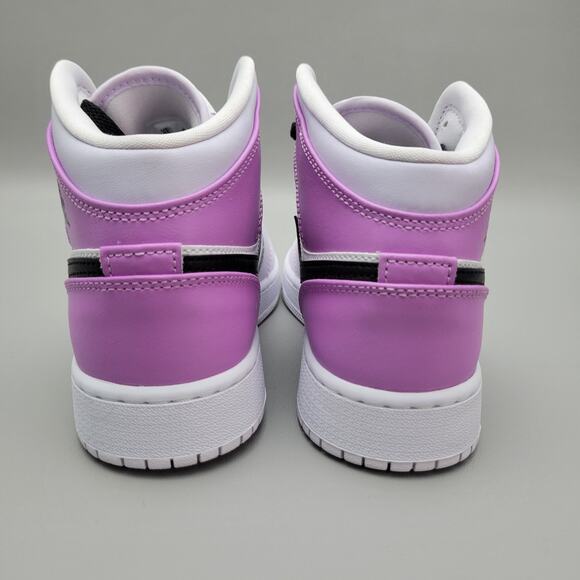Nike Air Jordan 1 Mid GS Barely Grape Size 5Y Youth - Picture 7 of 10
